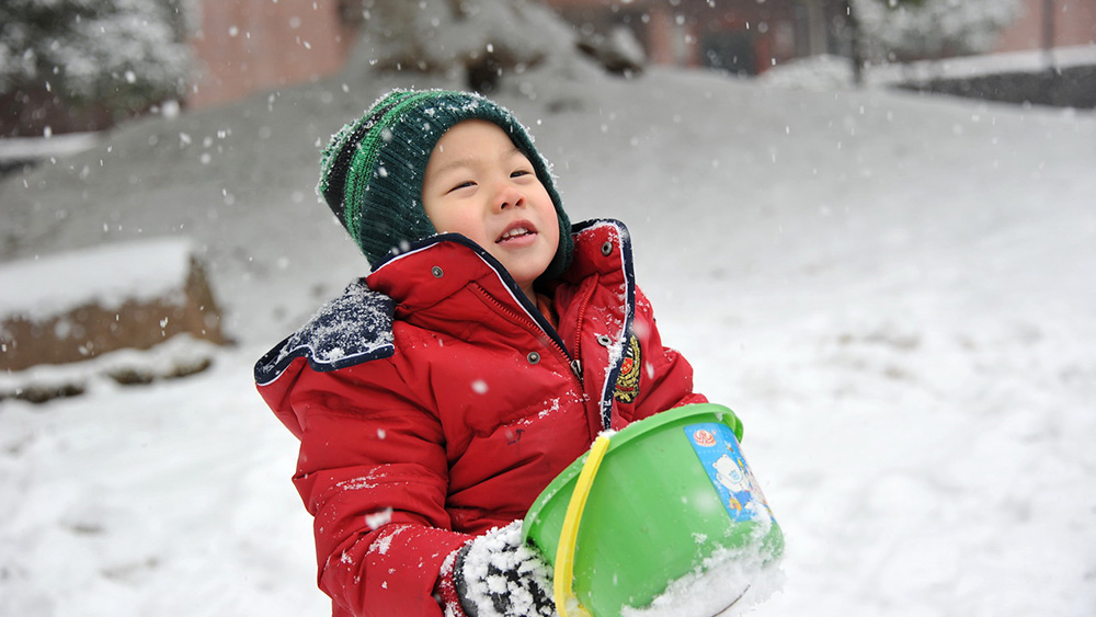 初雪，沒(méi)有炸雞和啤酒